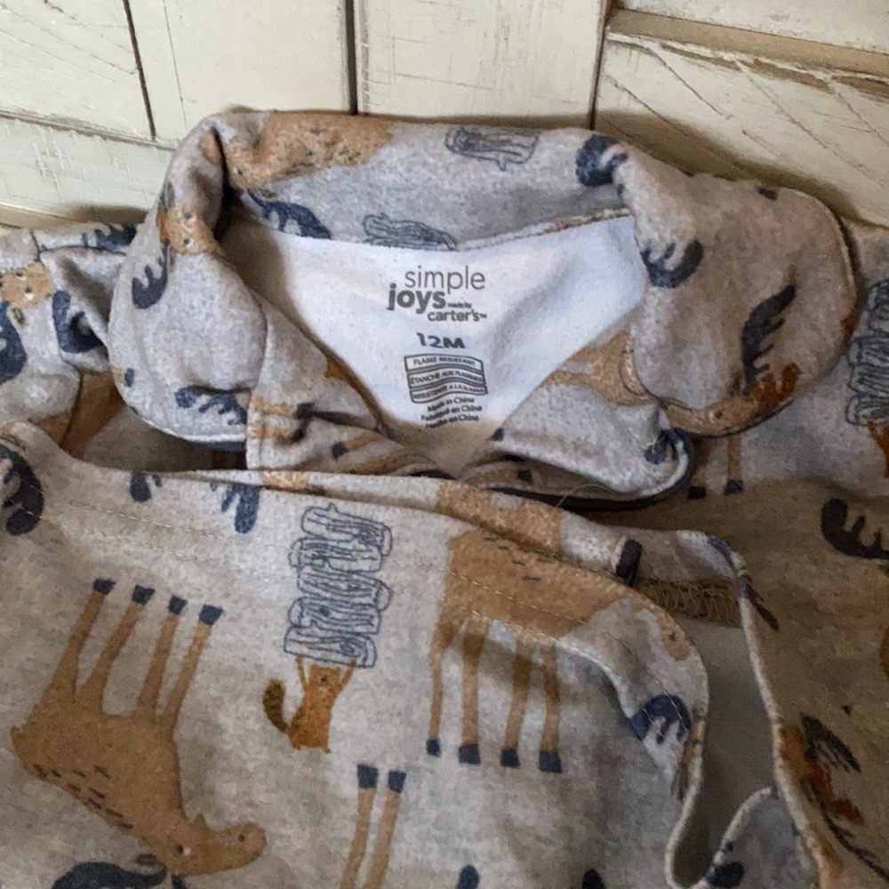 Carter’s Simple Joy baby sleepwear. One 12 month one 18 month - Picture 7 of 7